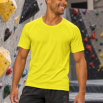 Soospiry Design Camiseta técnica escalada amarilla Trust the Grip con estampado en la espalda